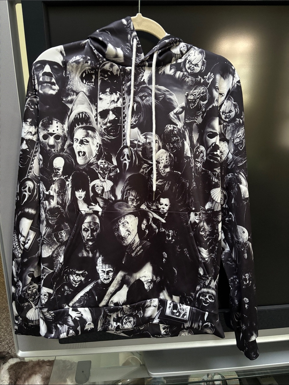 Black Horror Characters Graphic Hoodie - Men’s Pullover XL NWOT